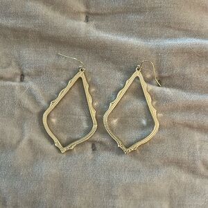 Kendra Scott Sophee Drop earrings in Gold